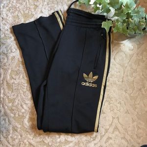Adidas sweatpants